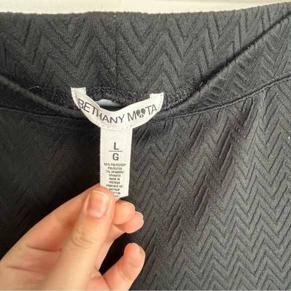 Bathany Mota black leggings size‎ large - Picture 4 of 4
